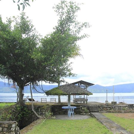Sony Cottage Samosir Island Exterior foto