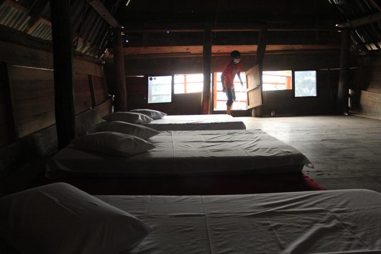 Sony Cottage Samosir Island Exterior foto